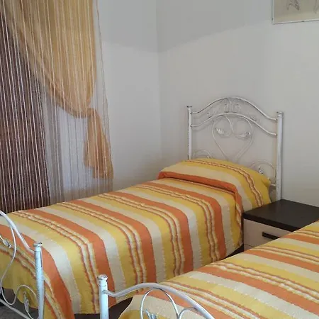 Emblema Mancaversa Apartment