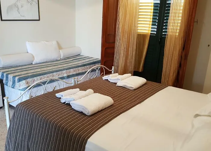 Emblema Mancaversa 公寓